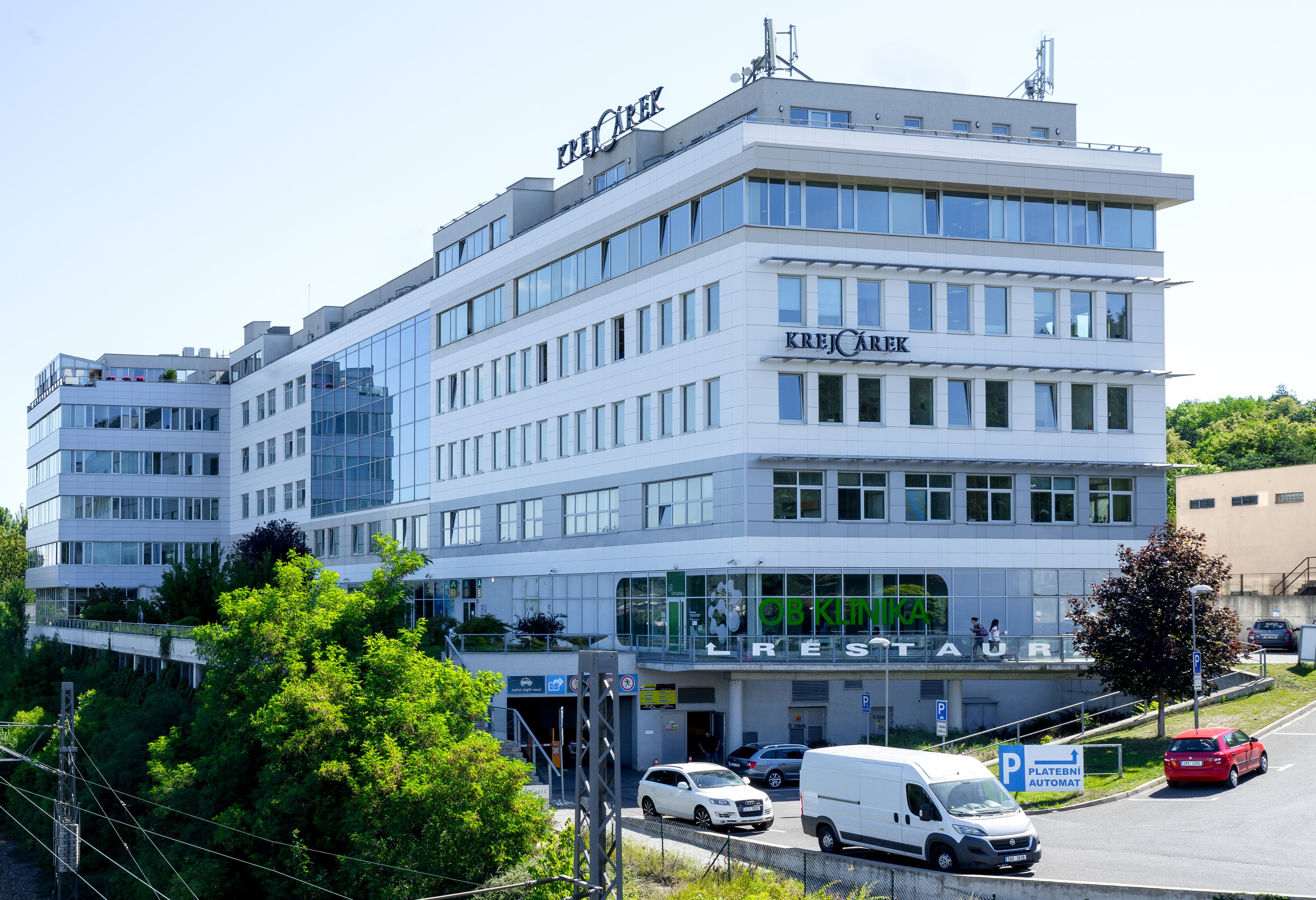 01_budova_bez-loga-emtc 01_budova_bez-loga-emtc